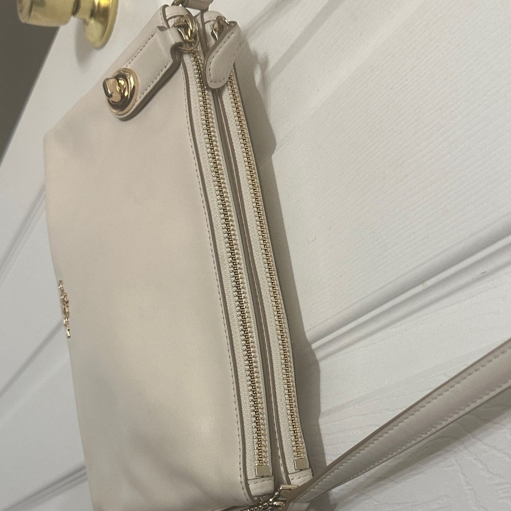 Coach Ivory/Cream Double Zip Leather Crossbody Bag - Picture 5 of 16